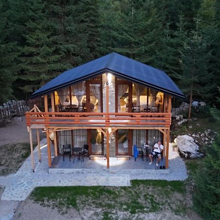 Hotel Bujtina Arturi Valbone Zewnętrze zdjęcie